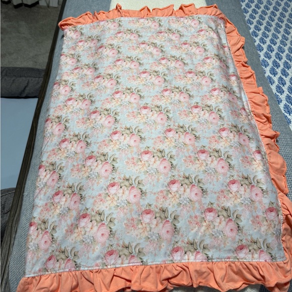 ✨ NWOT Clover Cottage Bamboo Minkey Blanket - Picture 1 of 5
